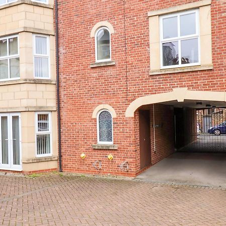Cadliam Apartment Уитби Екстериор снимка
