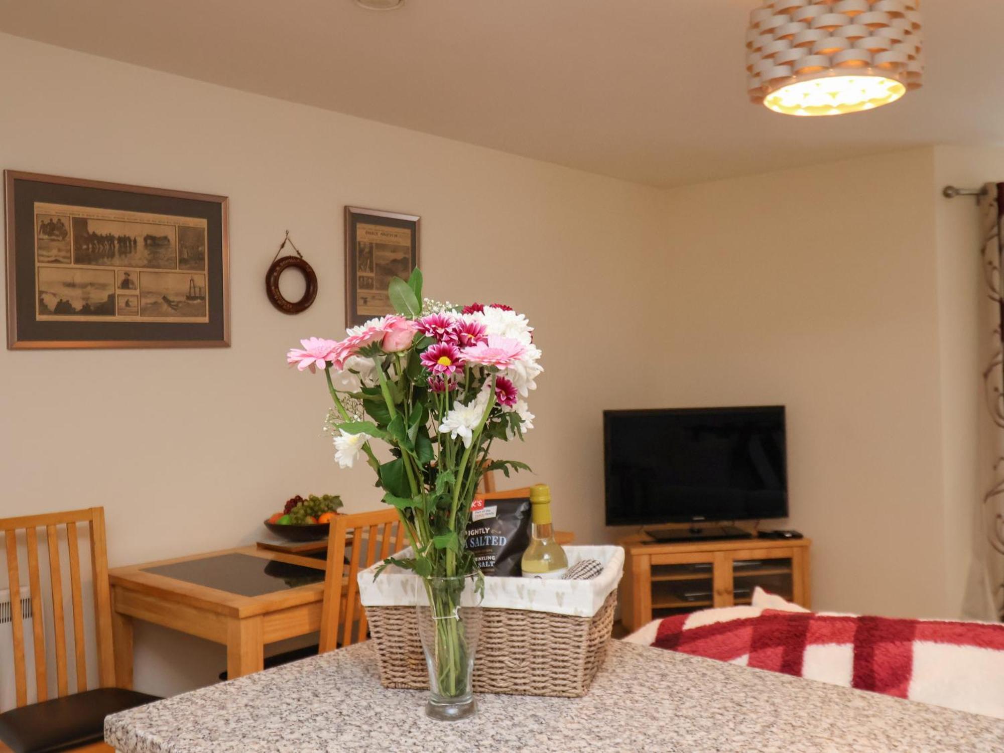 Cadliam Apartment Уитби Екстериор снимка